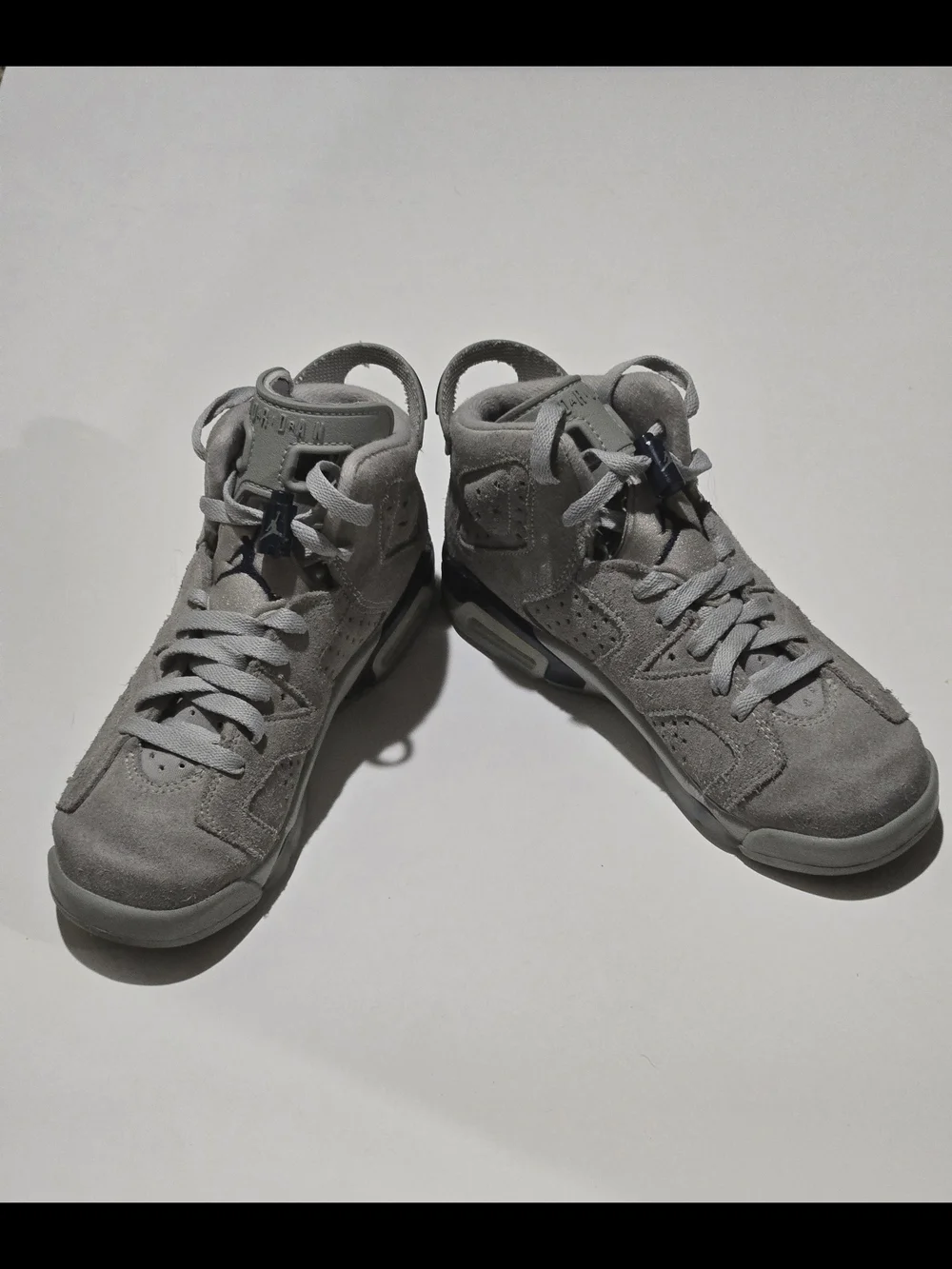 Nike Air Jordan 6 Youth Size 4Y US Retro Georgetown Gray Suede 384665-012 GS